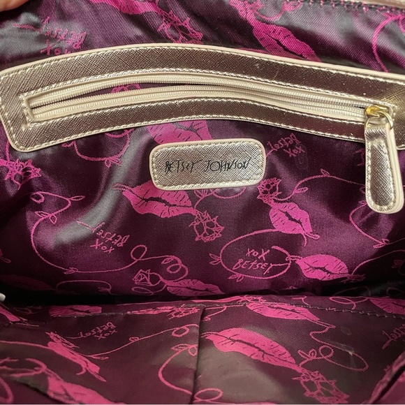 Betsey Johnson NY beige gold quilted shoulder purse cheetah bow - Picture 10 of 15